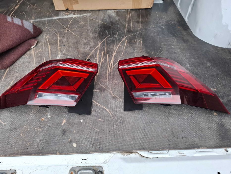 Tiguan II lift lampy L+P tył igła dobra cena