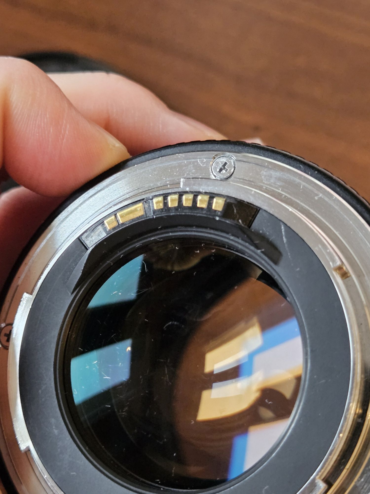 Canon 85 mm f/1.8 USM