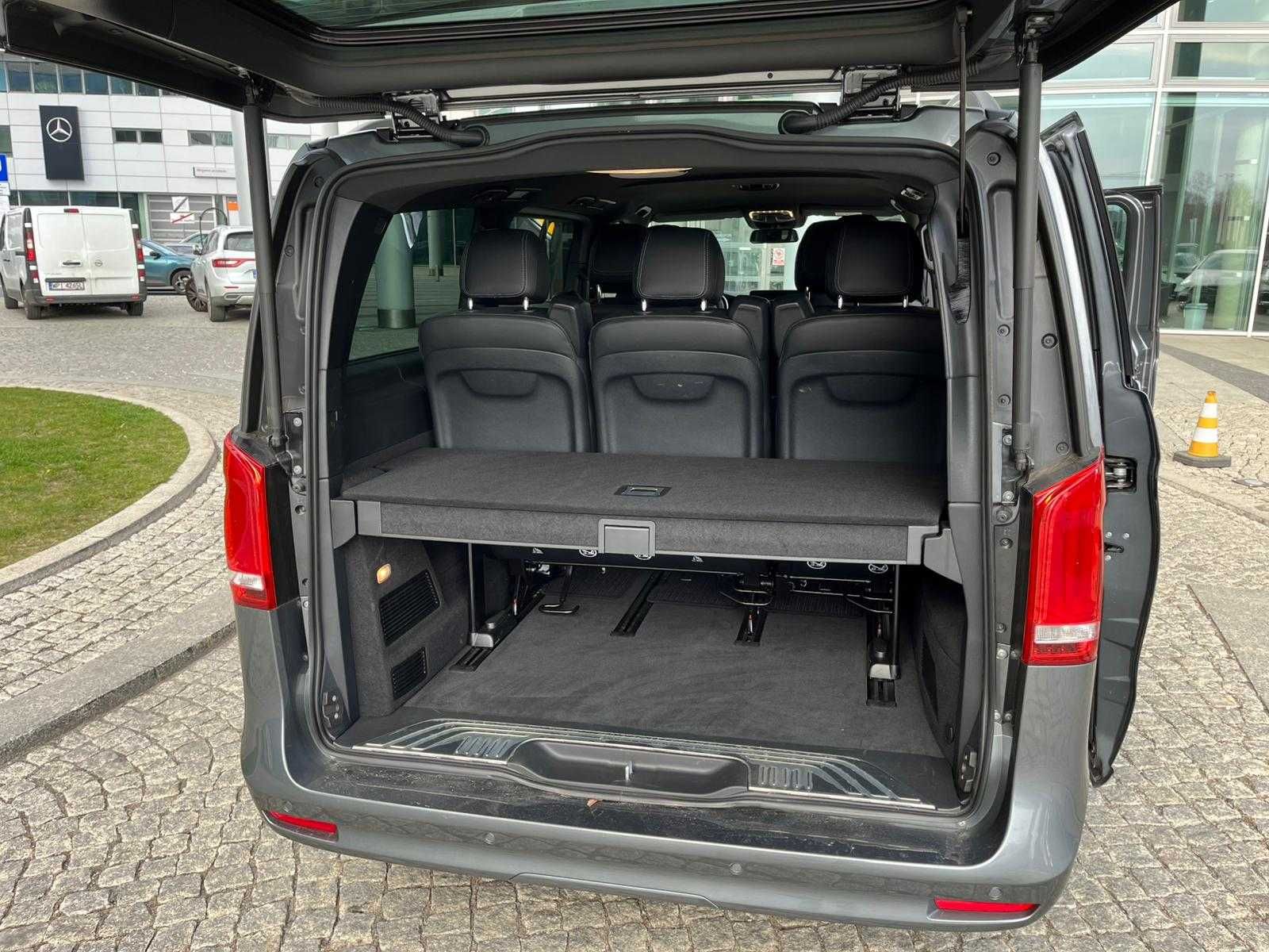 Wynajem Busa VIP, Ekskluzywna V-Klasa 300d 4x4 (7 osób) Automat, 240KM