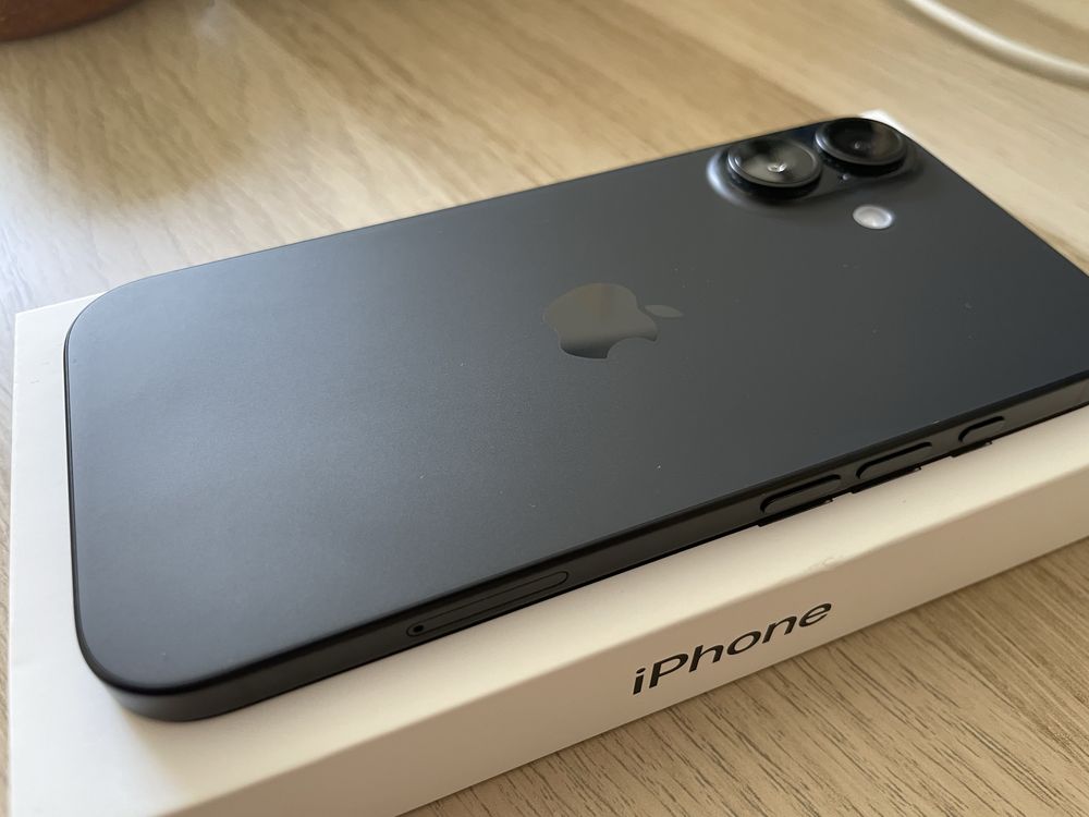 IPhone 16 128GB + Garantia + Capa original Apple