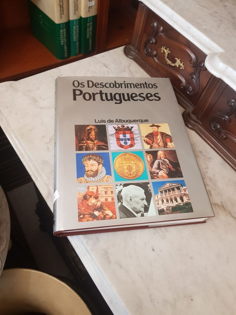 Livro os Decobrimentos Portugueses