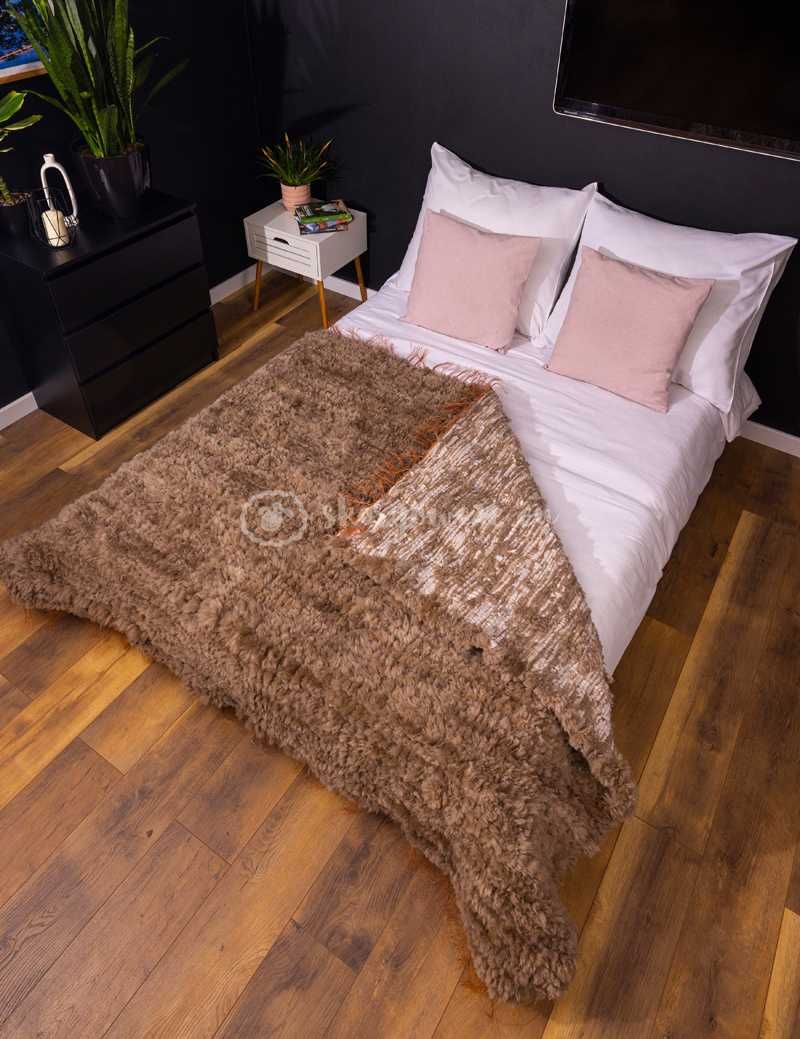 Dywan /narzuta ze skór owczych tkana ręcznie 150x200 cm