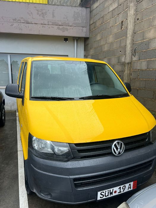 VW Transporter - 95 000KM Peitura completa  CARRO FAZE DE LEGALIZAÇAO