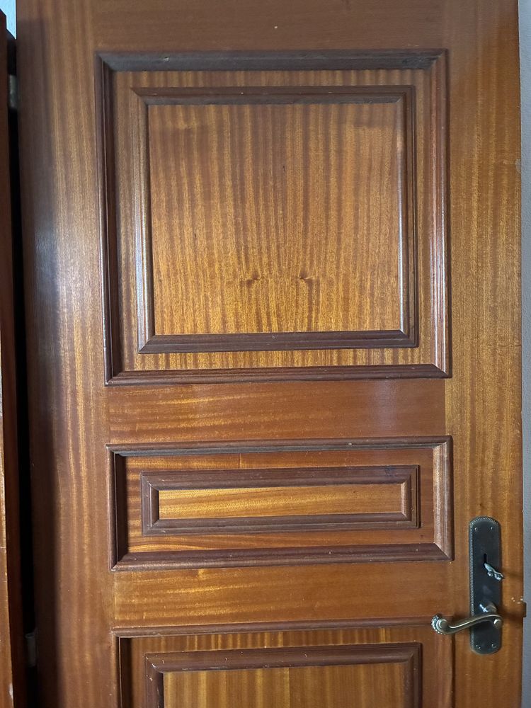 Portas de madeira interior