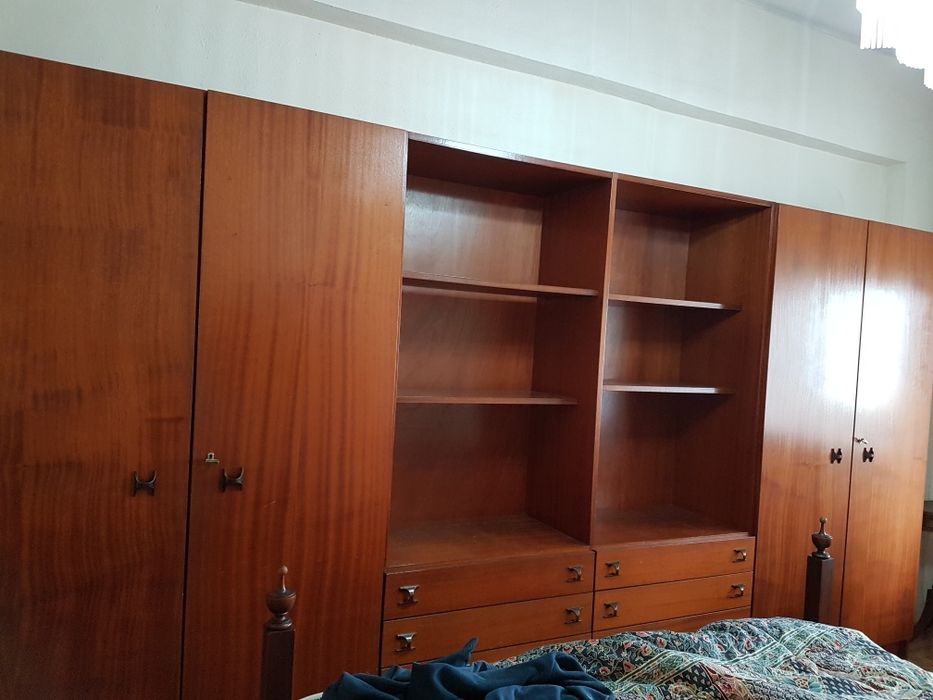 Vendo ropeiro para quaro de casal