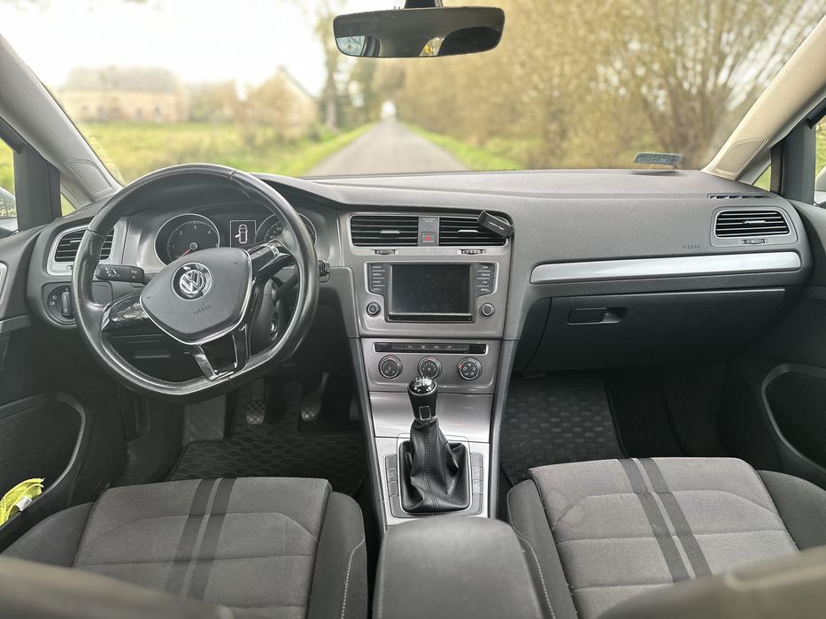 Sprzedam VW Golf 7 1.6TDI 2016r.