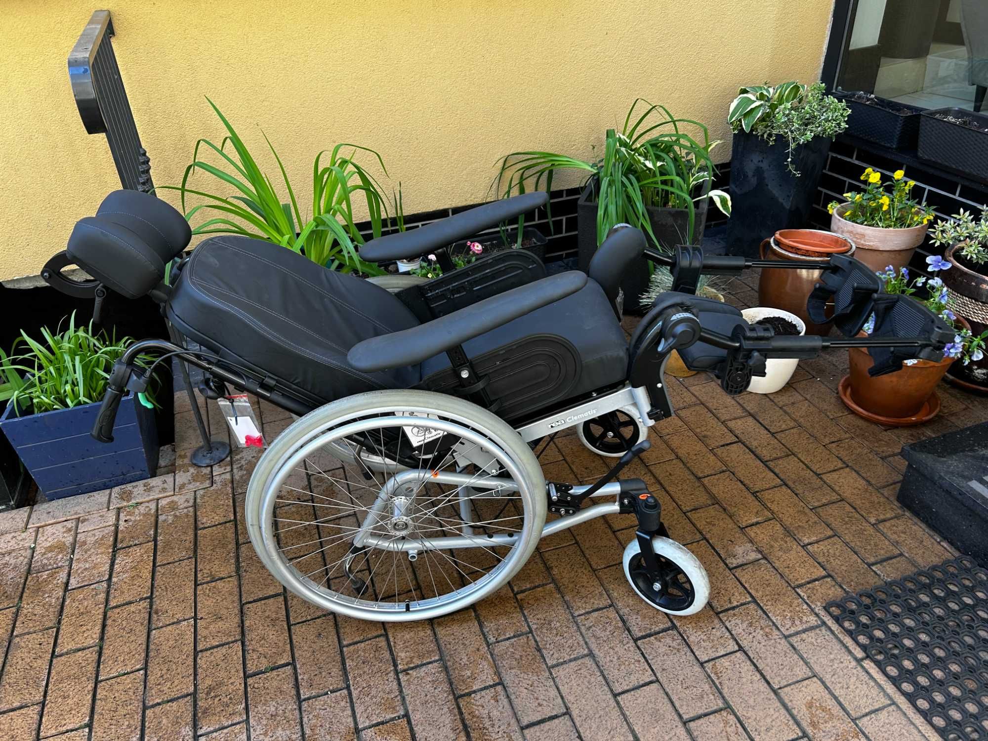 Wózek inwalidzki specjalny Rea Clematis