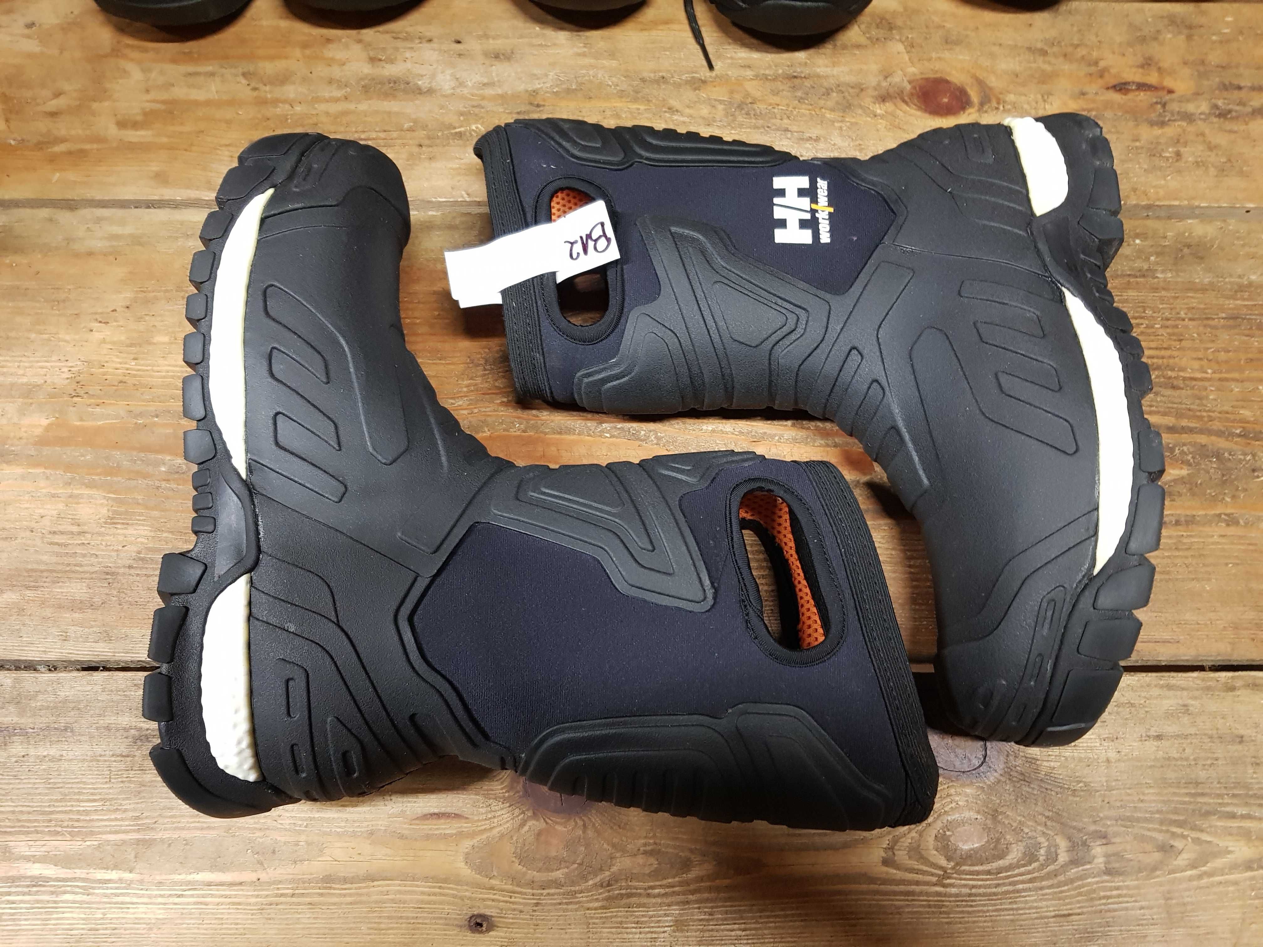 Buty robocze HELLY HANSEN rozm 41 wkł 26,5 cm