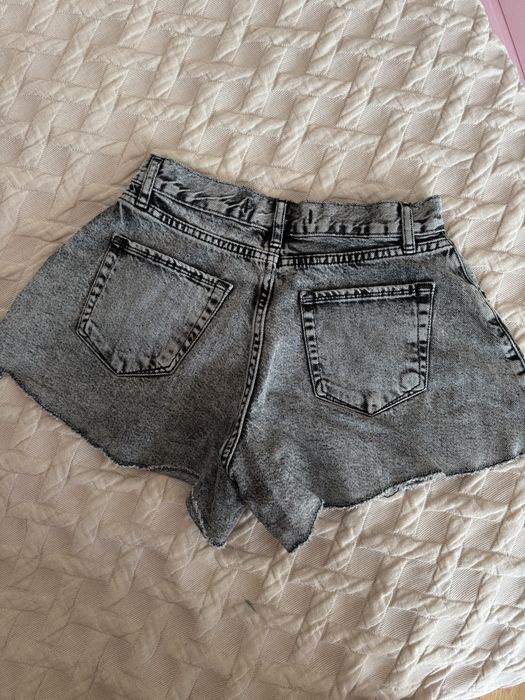 Жіночі джинсові міні шорти, світло-сірі, XS
