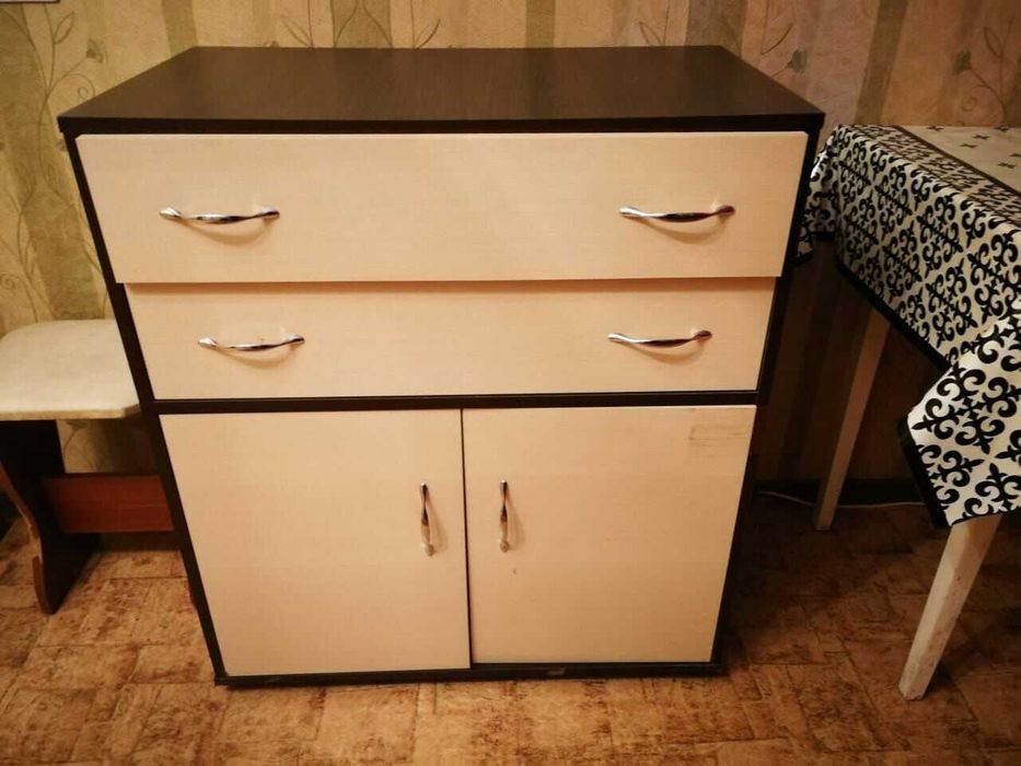 Продам кімнату в гуртожитку на  вул. Лесі Українки.