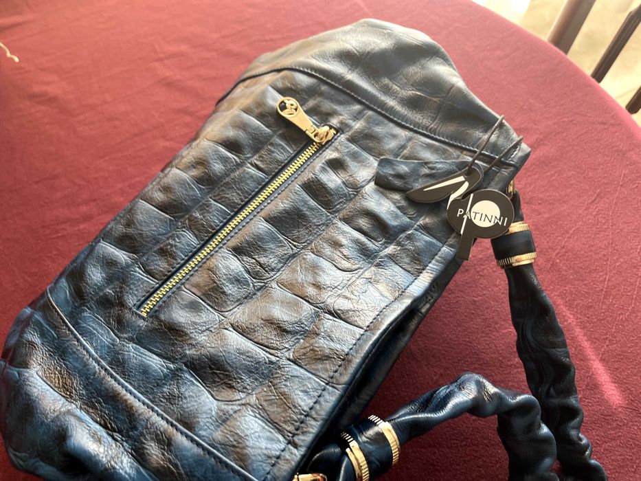 Mala senhora azul de pele - Patinni