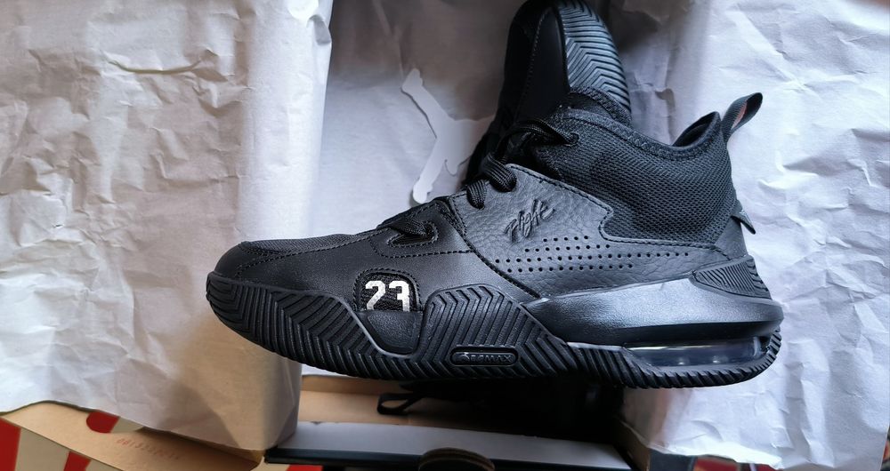 Кросівки Jordan Stay Loyal 2 GS (DQ8398-001)