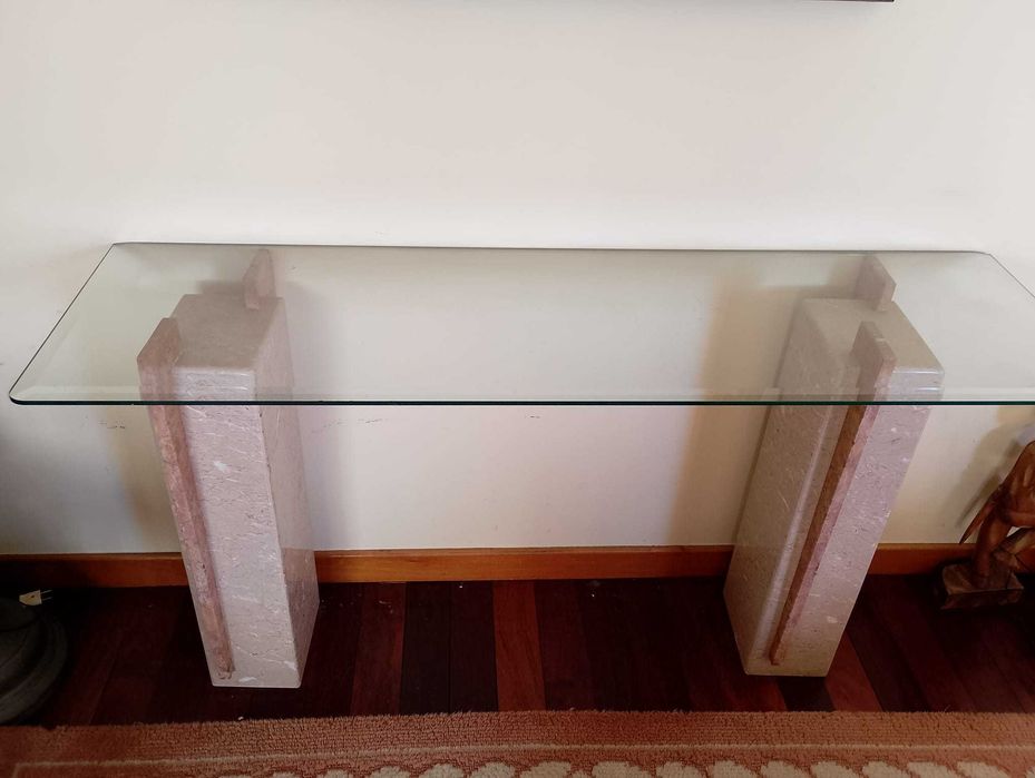 Mesa em Marmore de Apoio ou Aparador de Parede com tampo em Vidro
