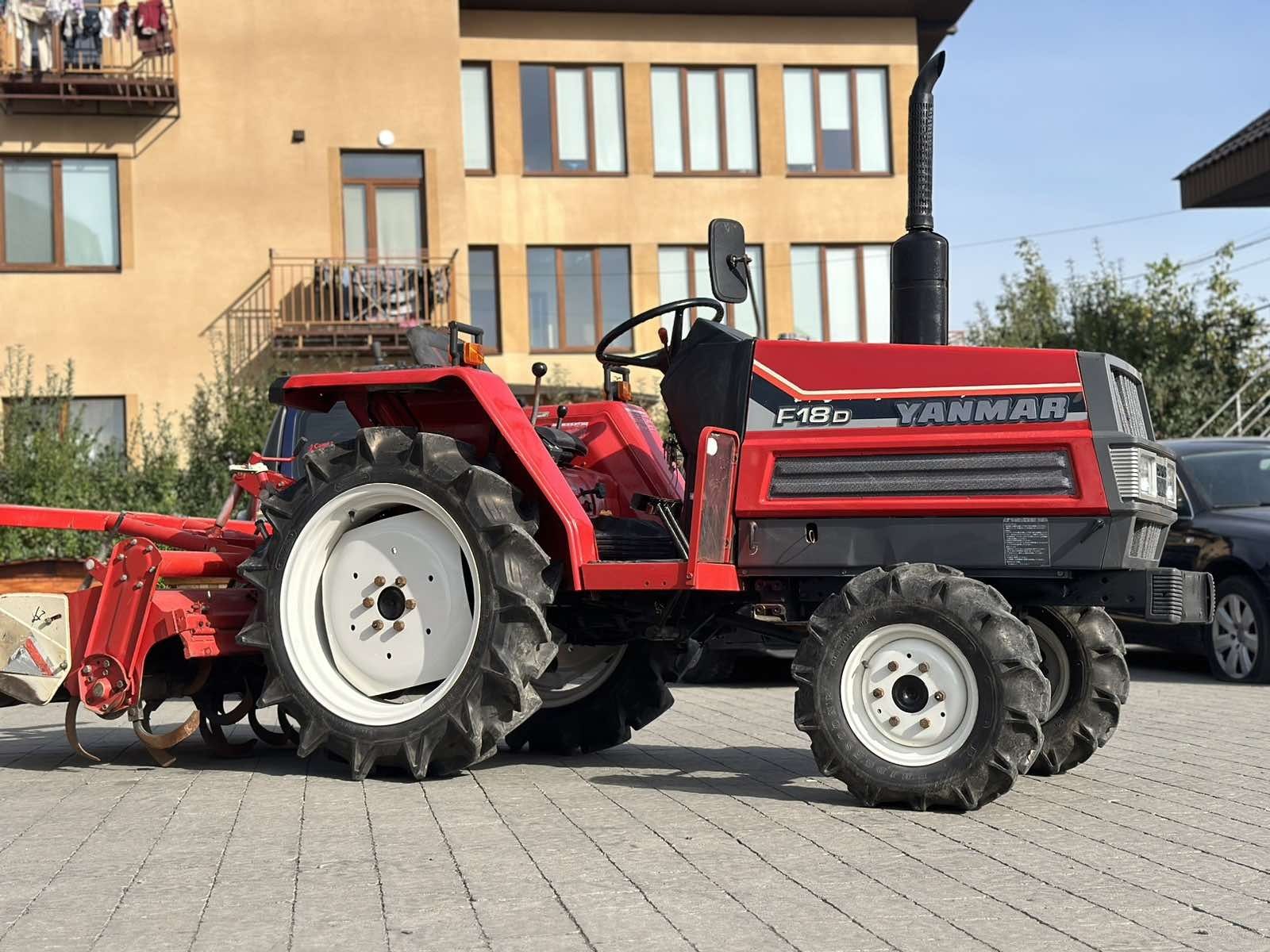 Японській Міні трактор  янмар F18,YANMAR F18,Тракто 18 кін сил,