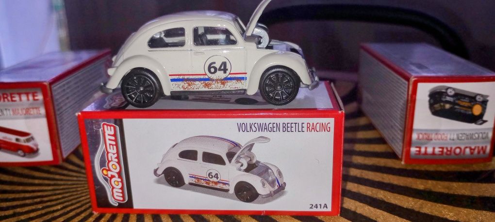 Model Majorette Volkswagen Beetle Racing seria Box