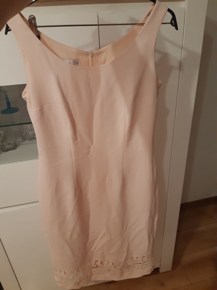 Sukienka elegancka z narzutką