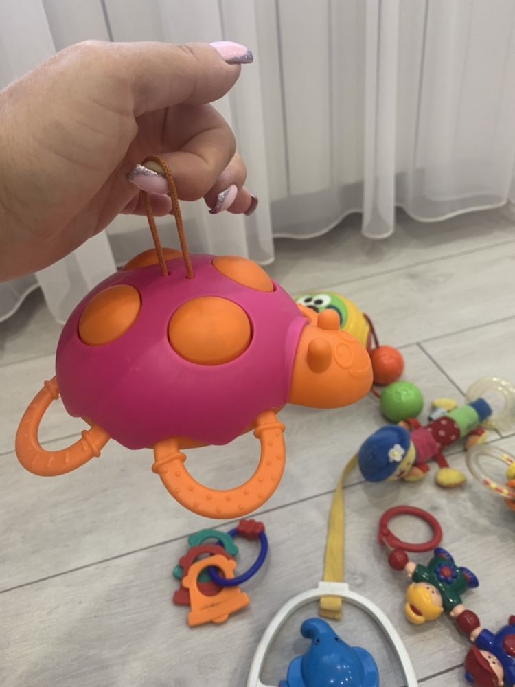 Погремушки Chicco, Fisher Price