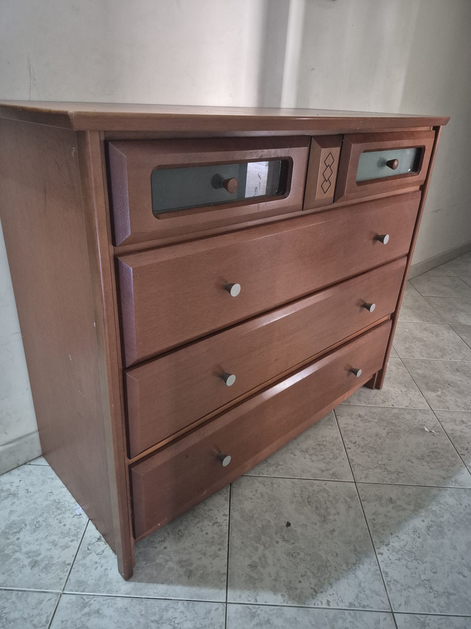 Cómoda pinho maciço