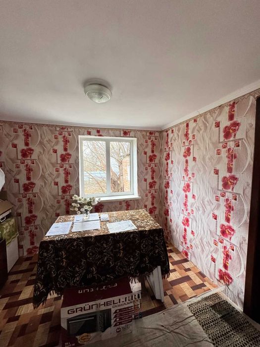 Продаж окремостоячого будинку в смт Турбів