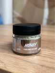 Peeling to ust Lush Cosmetics Honey scrub