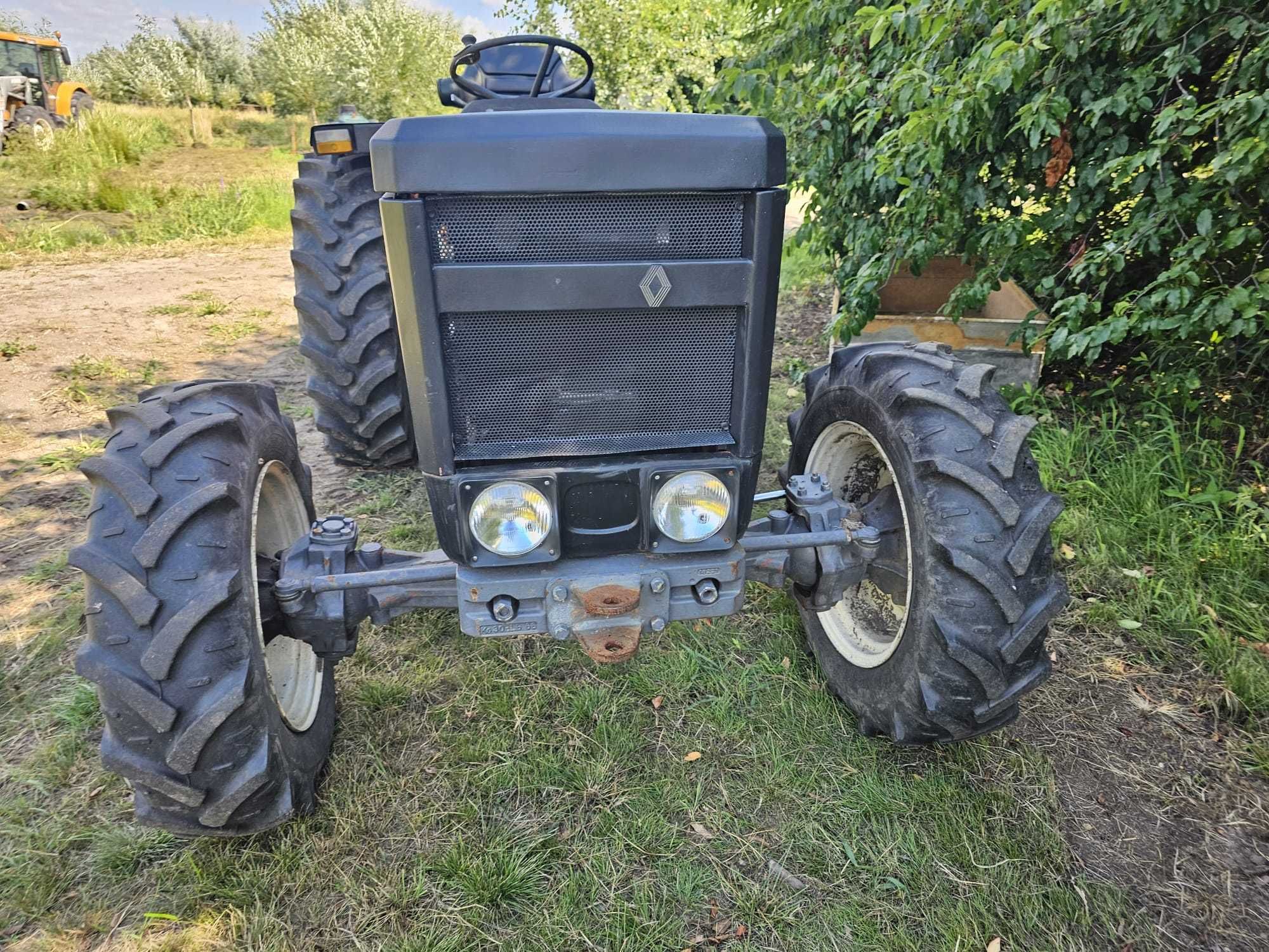 Ciągnik rolniczy Renault Carraro 501.4