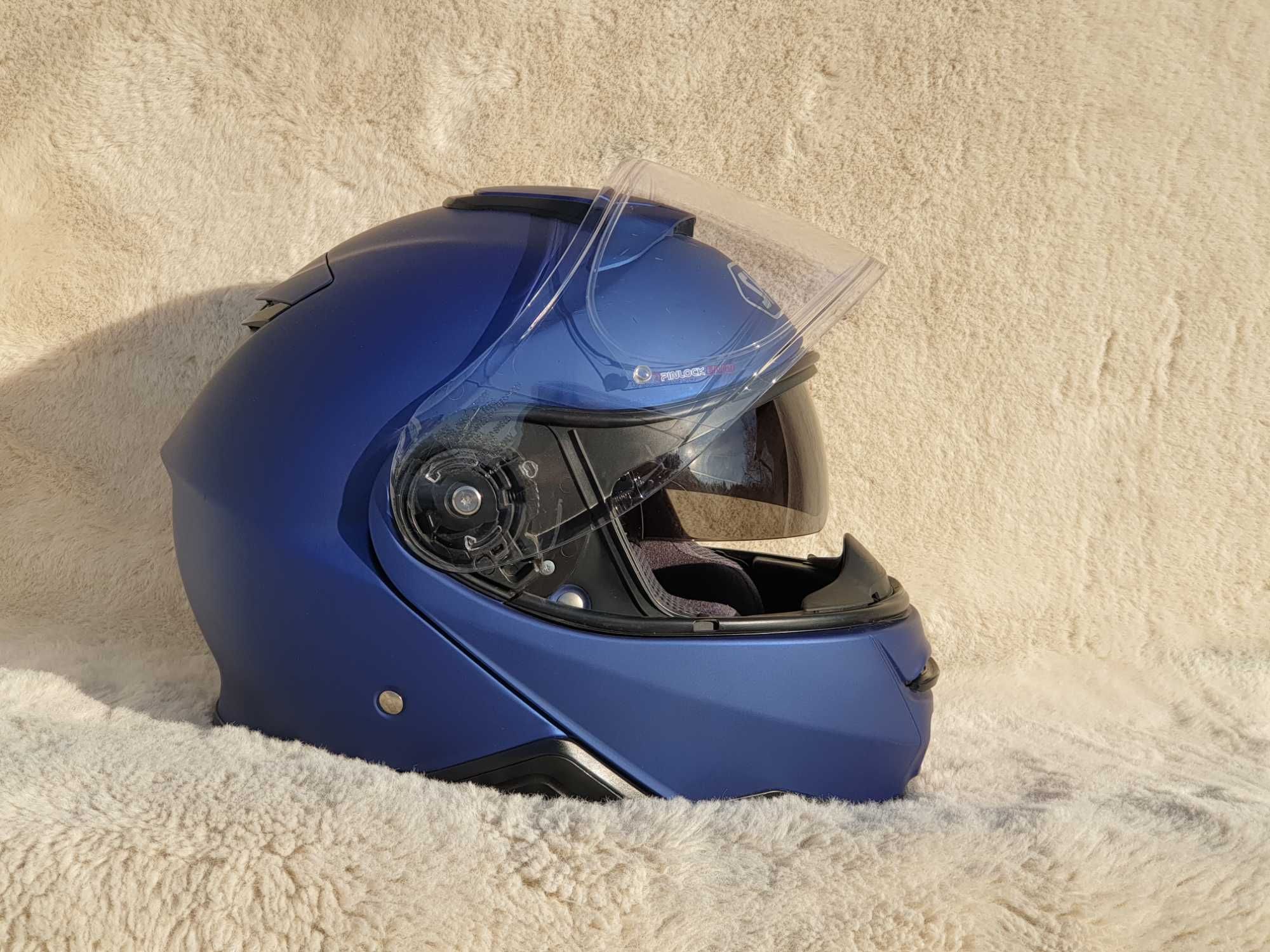 Shoei Neotec 2 XS , szczękowy kask motocyklowy z blendą.
