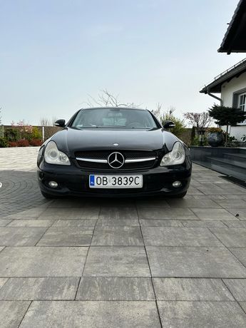 Mercedes W219 CLS Mały przebieg Automat Skóry  Harman Kardon