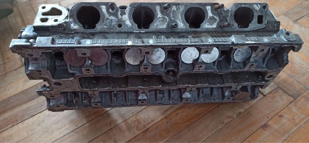 Головка з автомобіля Оpel Vectra B