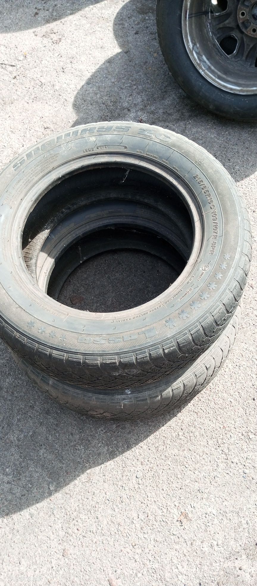 Гума 2 шт 215/65 r16