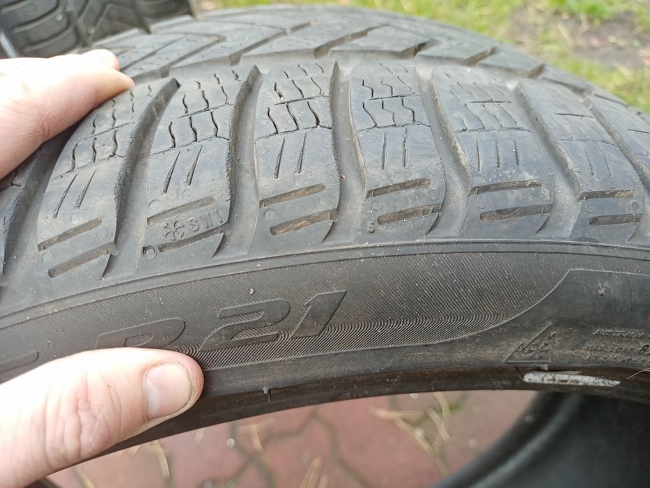 Opony zimowe Pirelli Sotozerro3 Winter 265/35r21 101W XL  m+s 6mm KPL