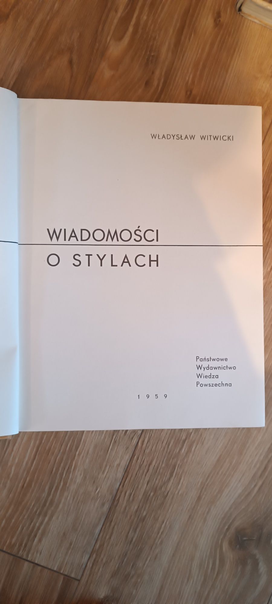 "Wiadomości o stylach"