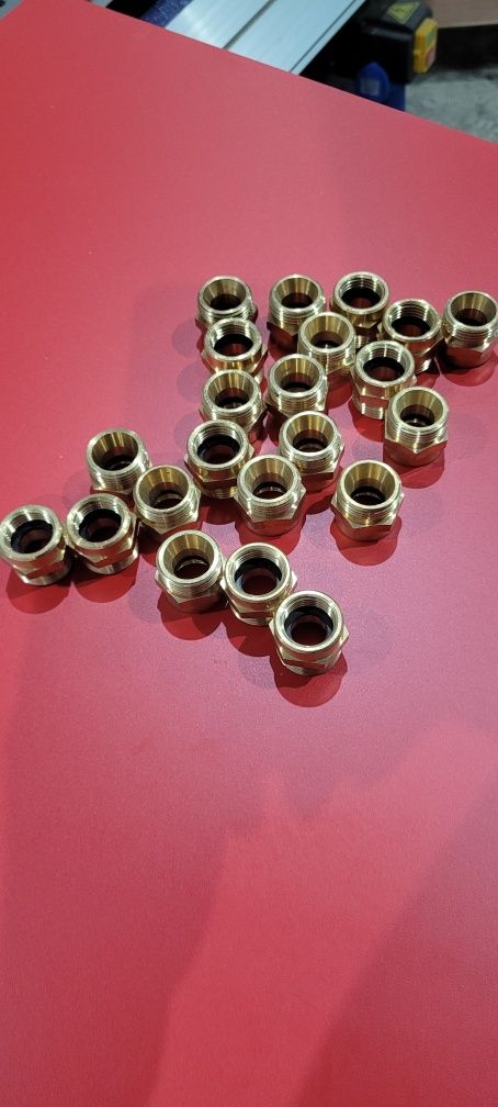 Redukcja GZ 3/4" x GW 1/2" mosiądz