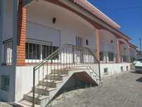 Loja/escritório com 95m2 em Telheiro-Maceira