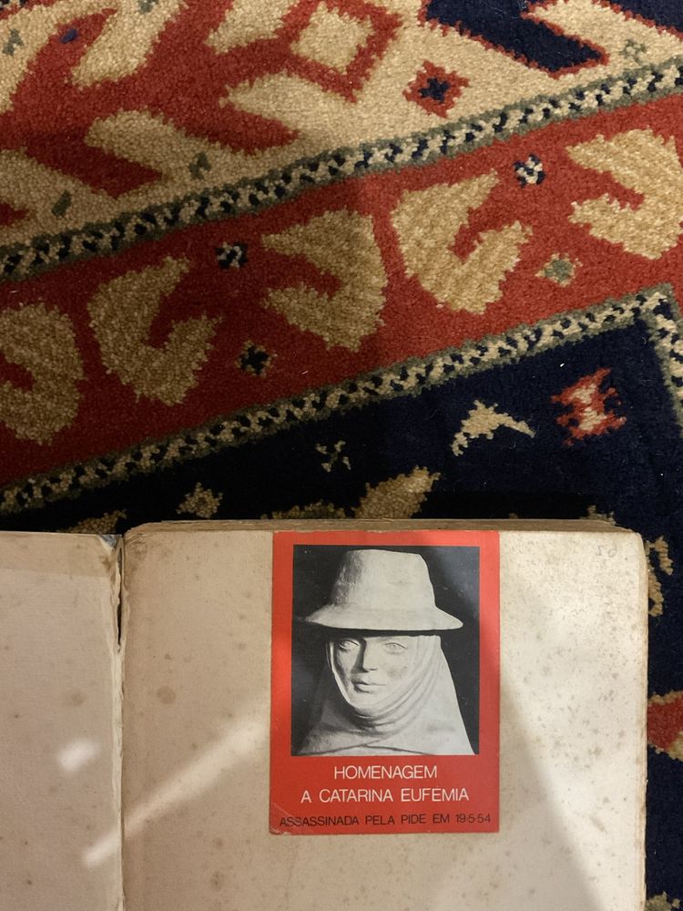 Livro raro de José Rodrigues Miguéis: a escola do Paraíso