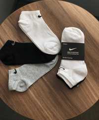 Короткі шкарпетки Nike