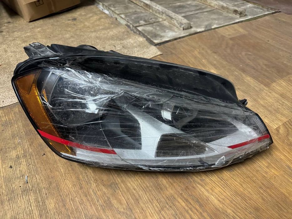 Фара Golf GTI галоген права