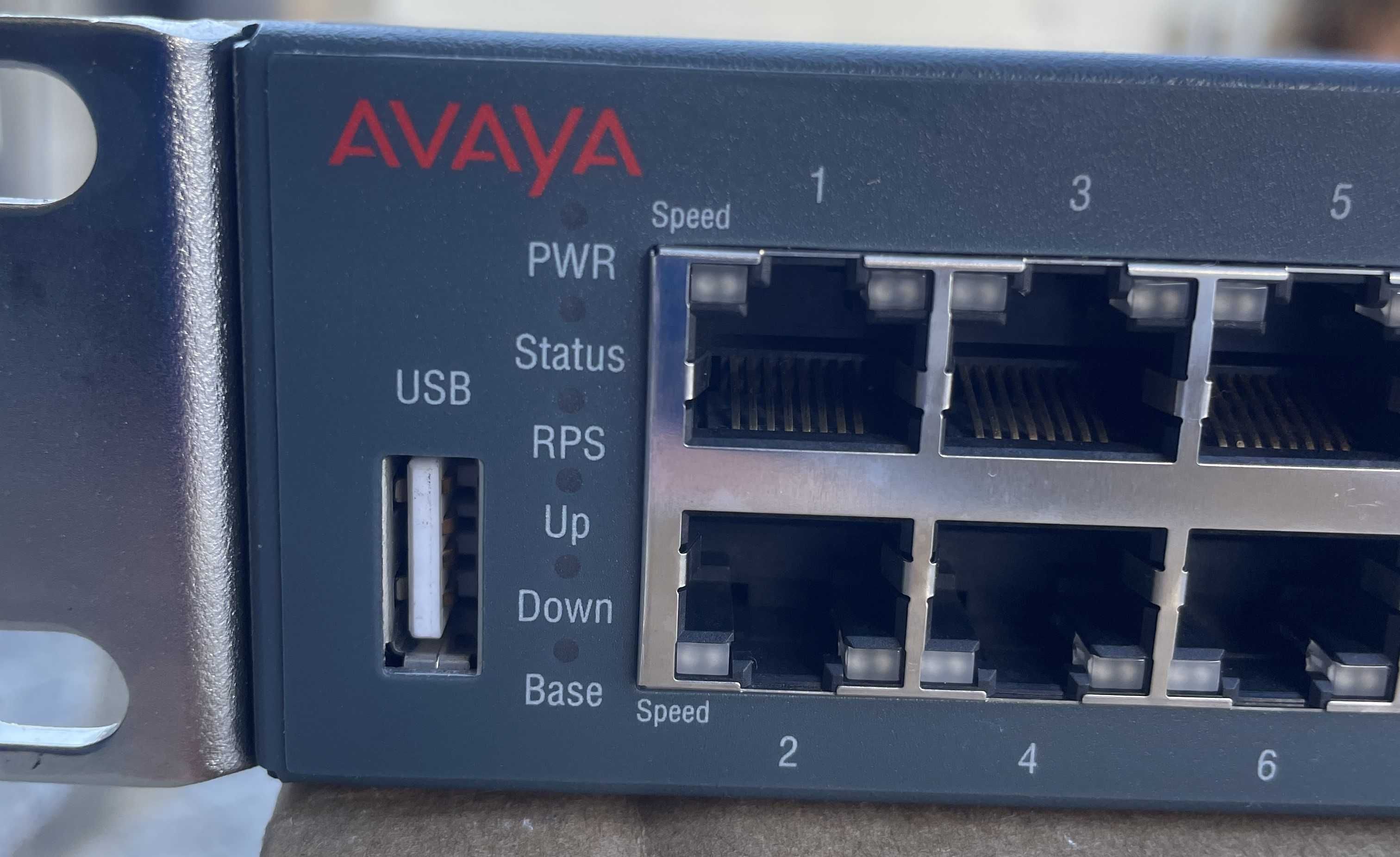Switch AVAYA 4850GTS