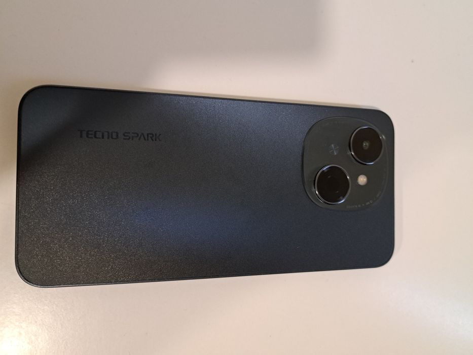 Продам новый Tecno Spark Go 1