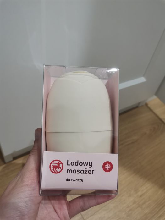 Lodowy masażer do twarzy Rossmann Nowy