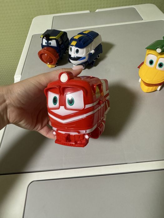 Роботи поїзда, потяги; роботы поезда