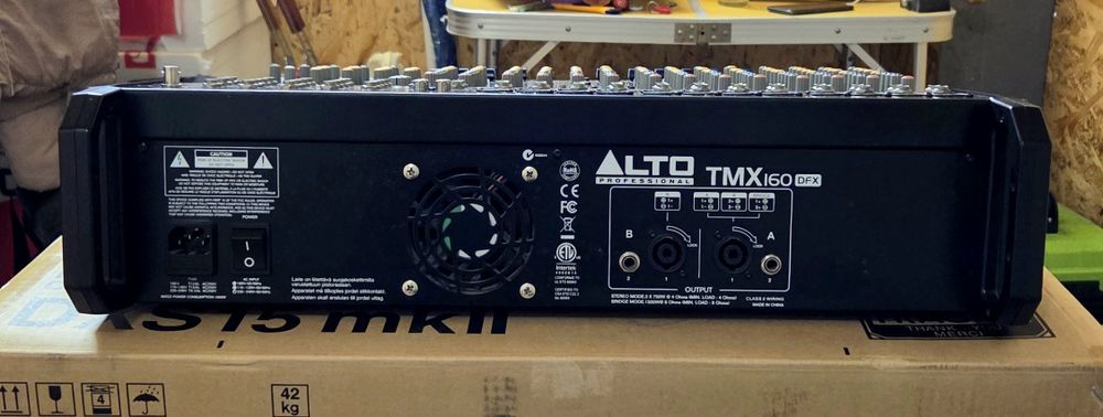 Активний мікшерний пульт Alto 1500W