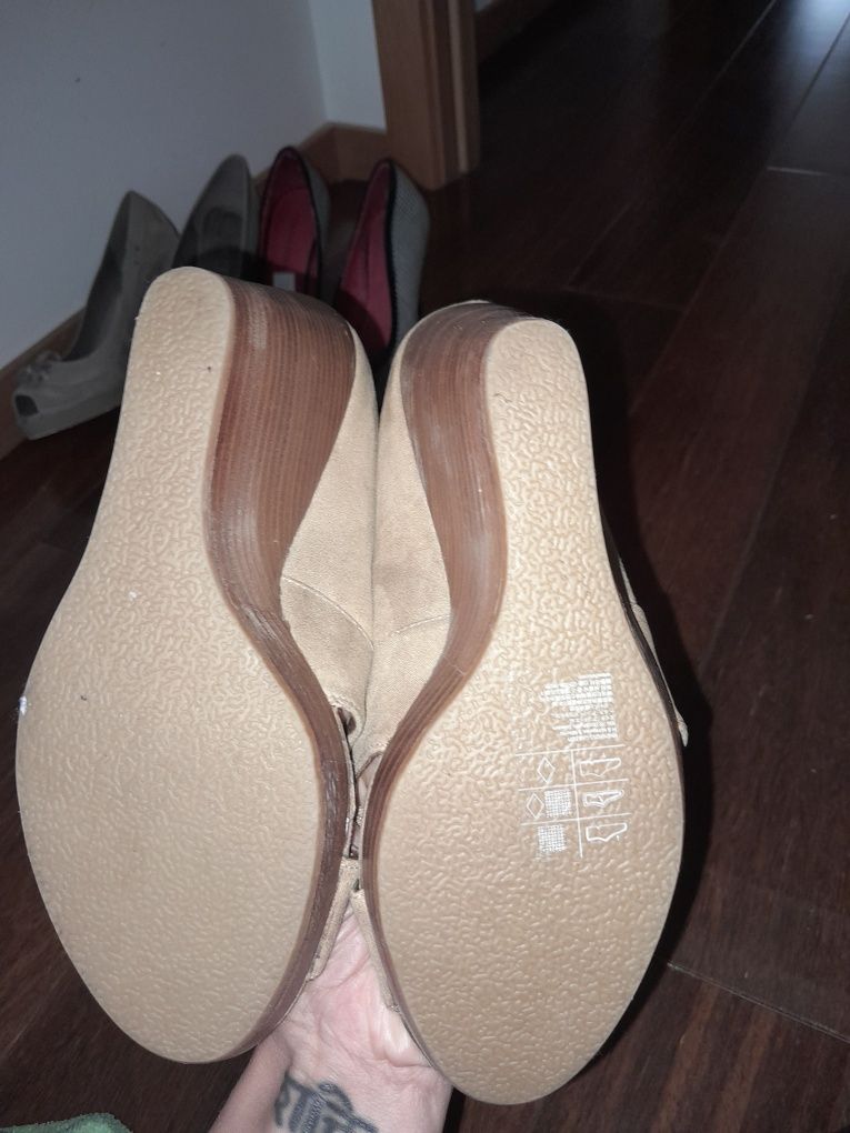 Sapatos MaryPaz e Sandalias H&M,