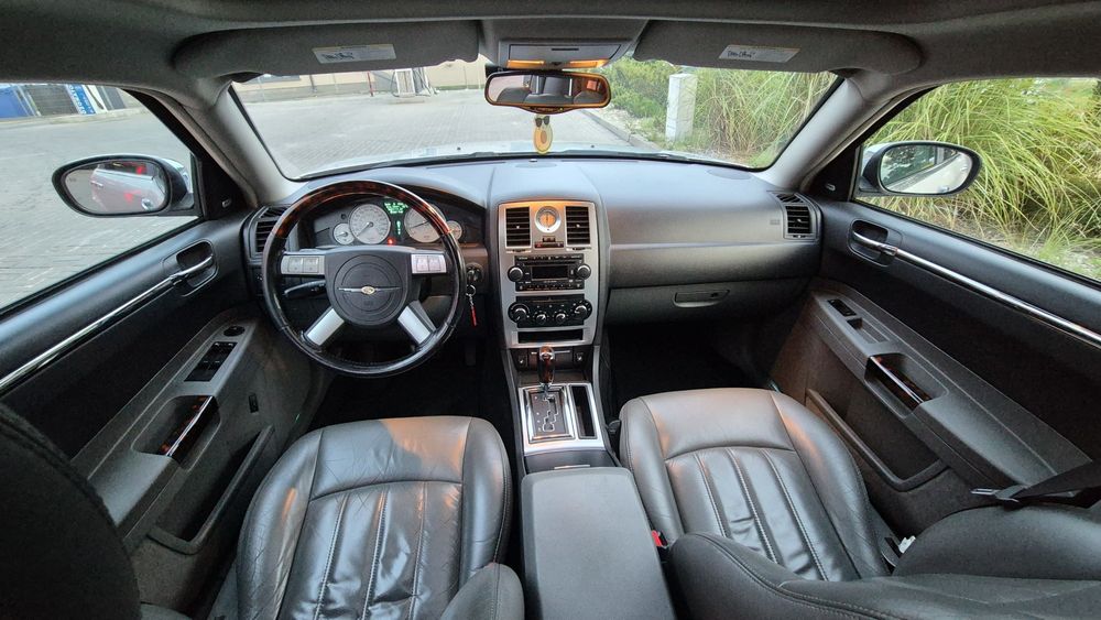 Chrysler 300C 5.7L HEMI Touring