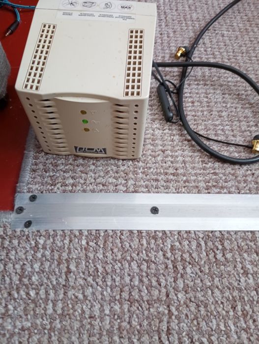 Продам стабілізатор напруги