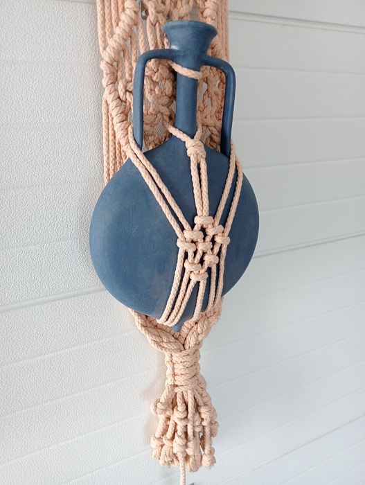 Peça decorativa em macramé