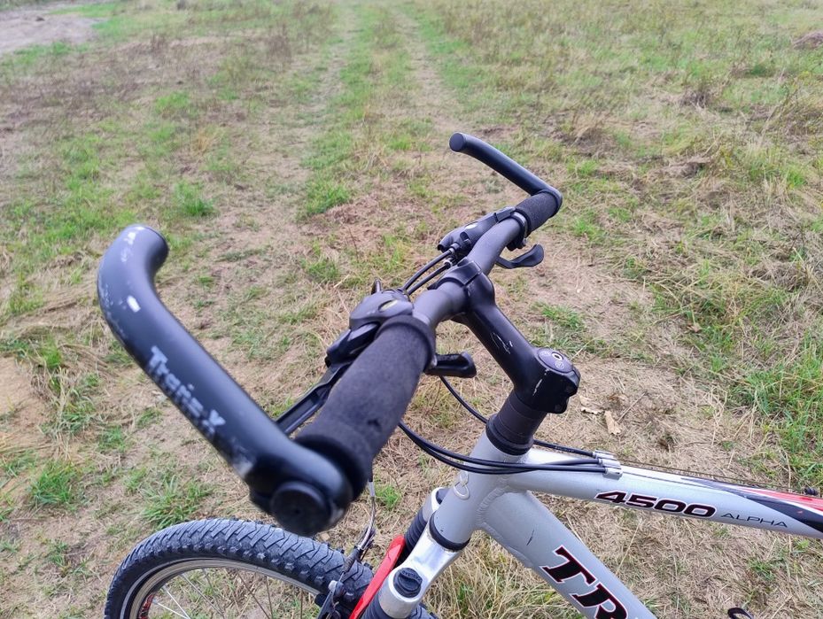 Rower Trek 4500 alpha, koła 26",  3x8 alivio