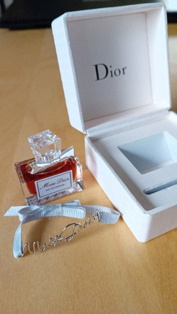 Miss Dior zestaw podarunkowy 5 ml z bransoletką edycja limitowana 2017