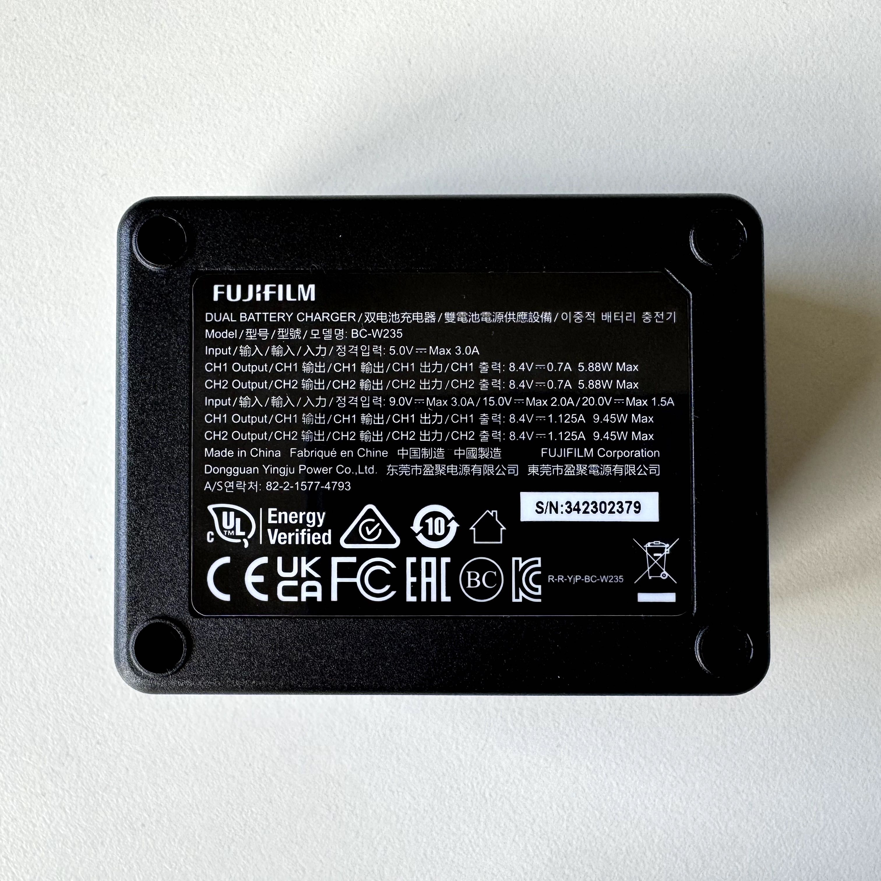 Carregador Fujifilm BC-W235
