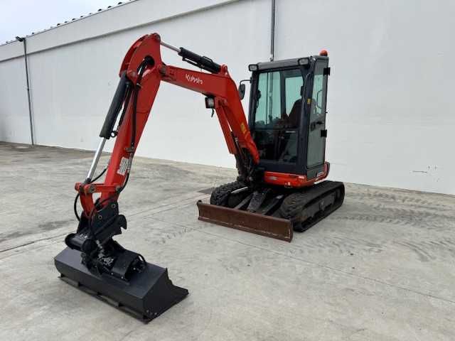 Giratória Kubota U27-4 Nº61816