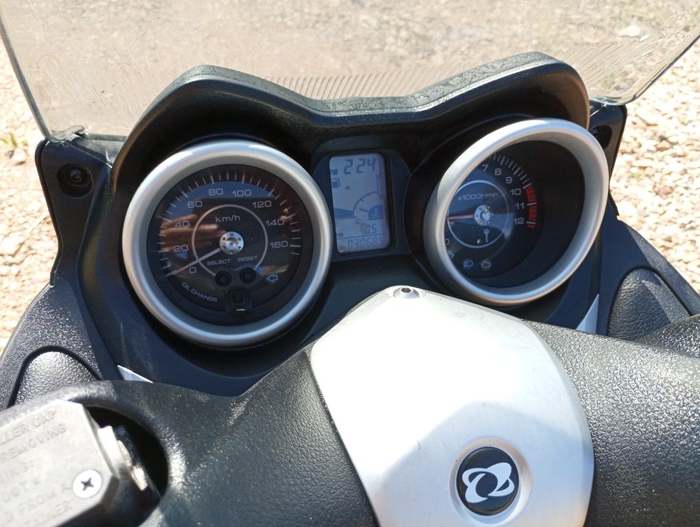 MBK Skycruiser 125 (Yamaha Xmax), kat.B, transport pod dom cały kraj.